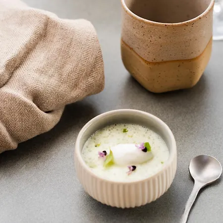 Restaurant Broadmoar Appartments 公寓式酒店